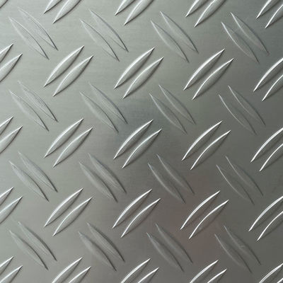 Aluminium-Diamantplatte Fabrikpreis Embossed Aluminium-Diamantplatte 1060 1100 3003 5052 5754 Fußboden Aluminium-Checkerplatte