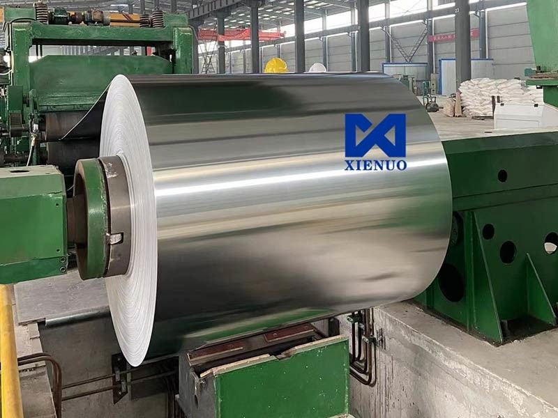 Lieferung Hochwertige gebürstete Aluminium-Spule mit Dicke 0,3 mm 0,4 mm 0,5 mm &amp; Breite 1000 mm 1500 mm gebürstete Aluminium-Spule