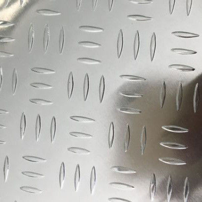 Aluminium-Diamantplatte Fabrikpreis Embossed Aluminium-Diamantplatte 1060 1100 3003 5052 5754 Fußboden Aluminium-Checkerplatte